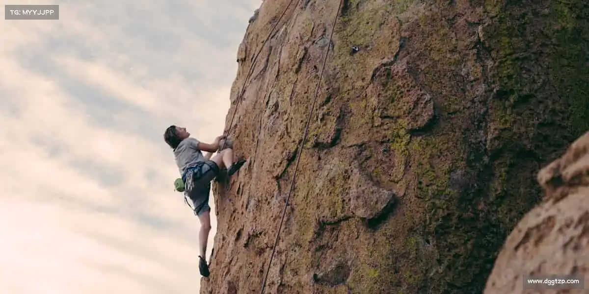 <strong>bevictor伟德官网</strong>🏋️‍♀️举起杠铃，也举起对自己的无限期待！